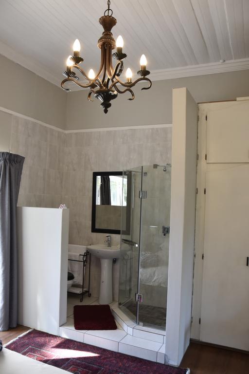 Poetry Guestrooms Vryburg Room photo