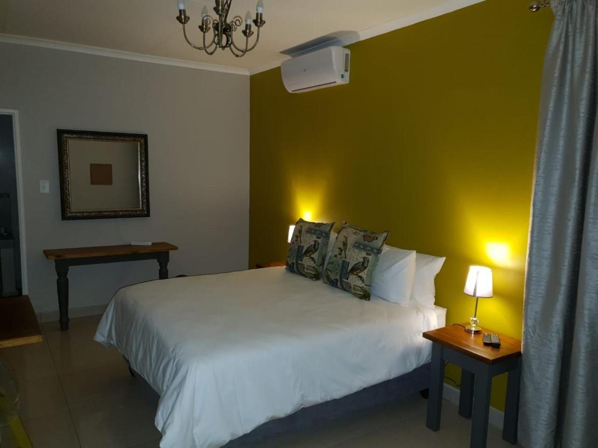 Poetry Guestrooms Vryburg Exterior photo